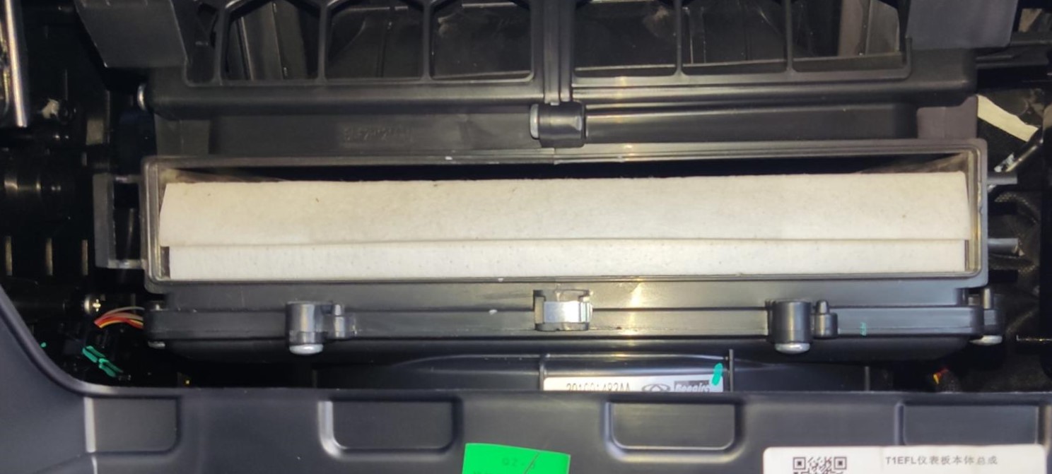 замена салонного фильтра чери