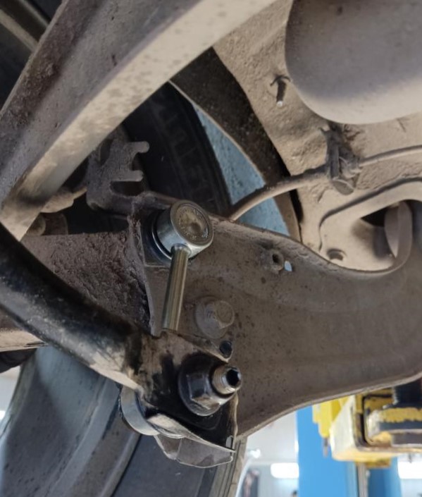 замена задней стойки стабилизатора Тигго 8 Про Макс