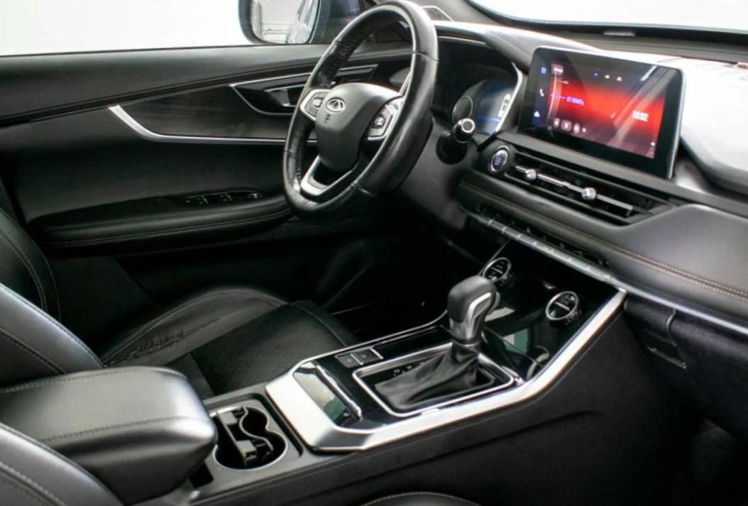 салон чери тигго 8