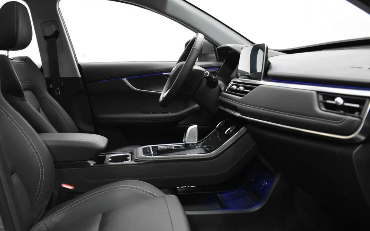 салон chery tiggo 8