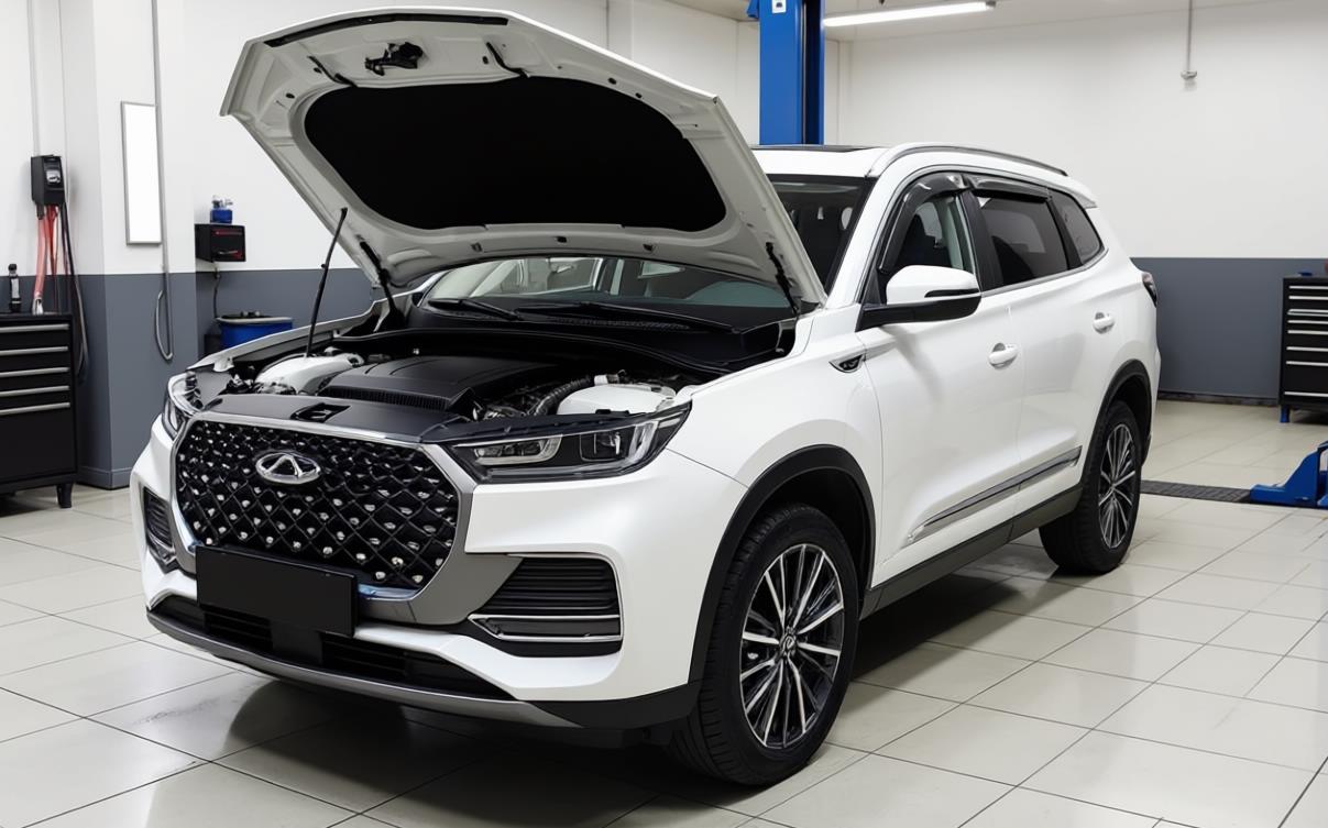 Chery Tiggo 8 Pro Max в автосервисе на обслуживании
