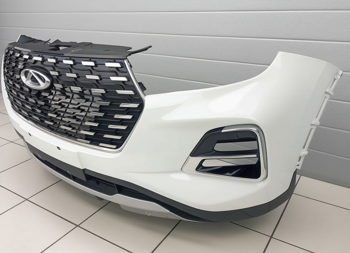 Новый передний бампер