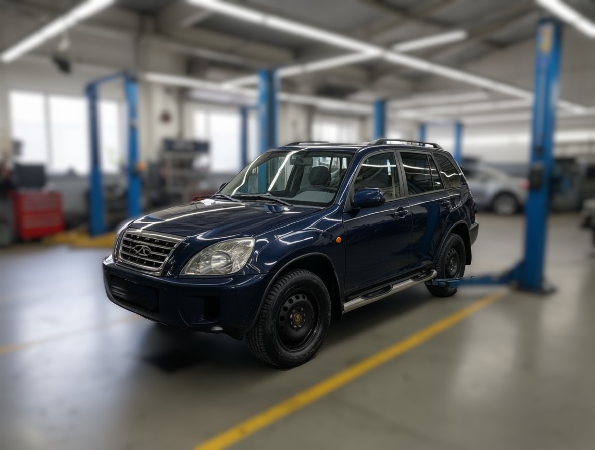 Chery Tiggo T11 готовится к замене радиатора в автотехцентре