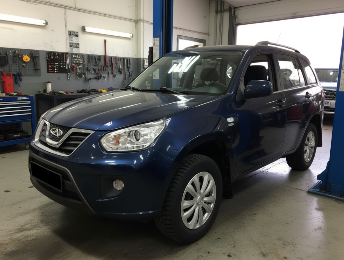 Chery Tiggo T11 готовится к замене рулевой крестовины в автотехцентре