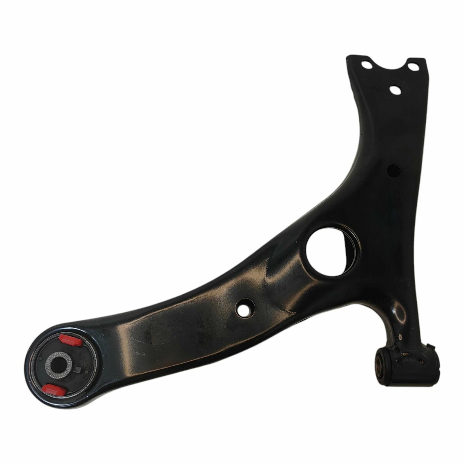 Новый передний нижний рычаг