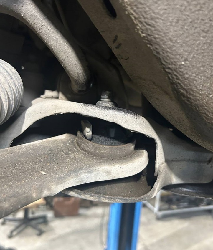 Замена сайлентблоков рычага Chery Tiggo 7 Pro