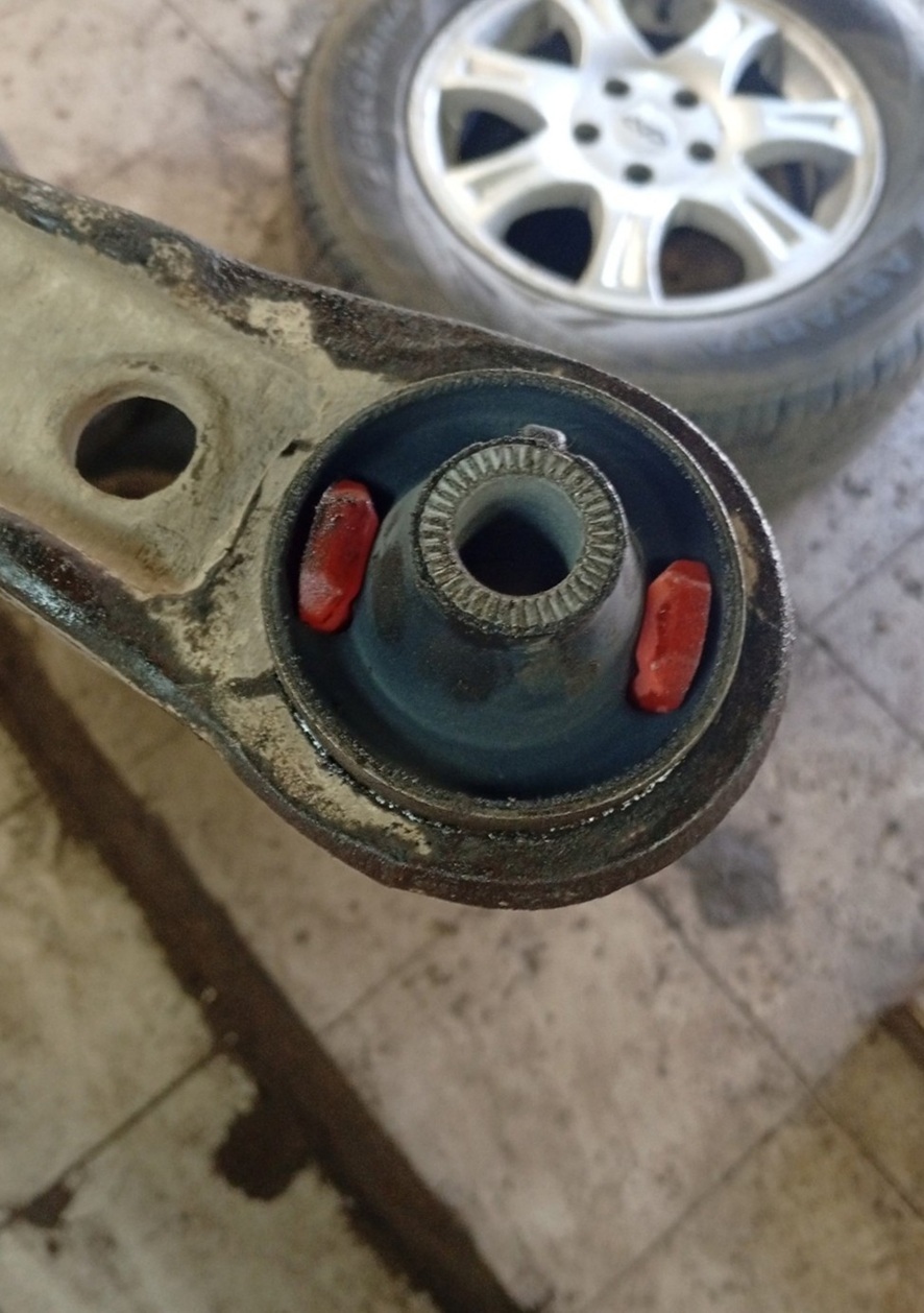 Замена сайлентблоков рычага Chery Tiggo T11