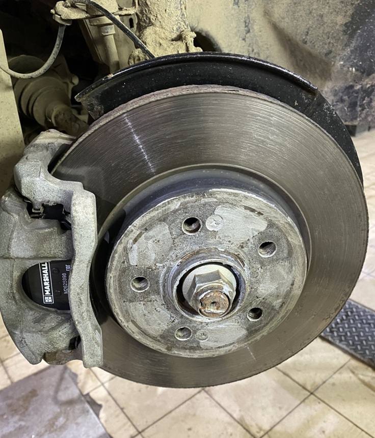 Замена тормозных колодок Chery Tiggo T11