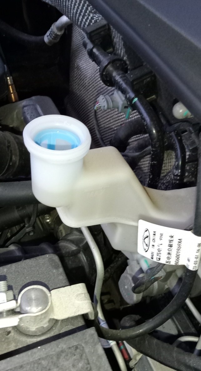 Замена тормозной жидкости Chery Tiggo 4