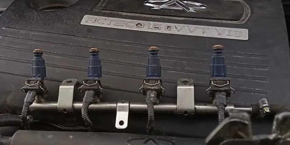 замена топливных форсунок чери