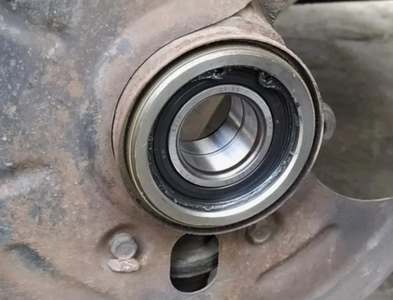 замена подшипника ступицы Чери