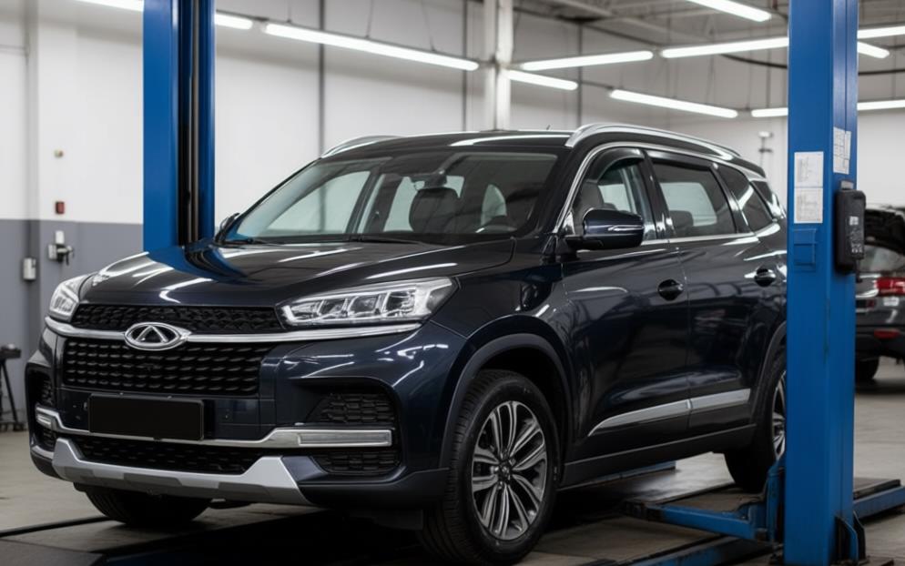 chery tiggo 8 в автосервисе на обслуживании