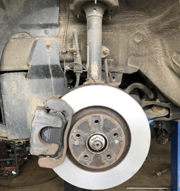 замена тормозных дисков чери